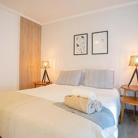City Center Charm Studio Apt W Pool
